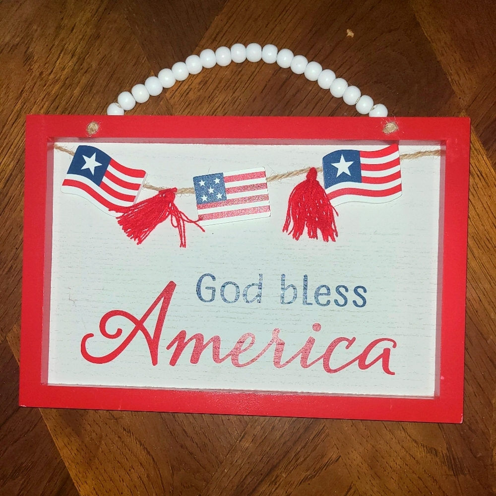 Patriotic wall hang decoration.